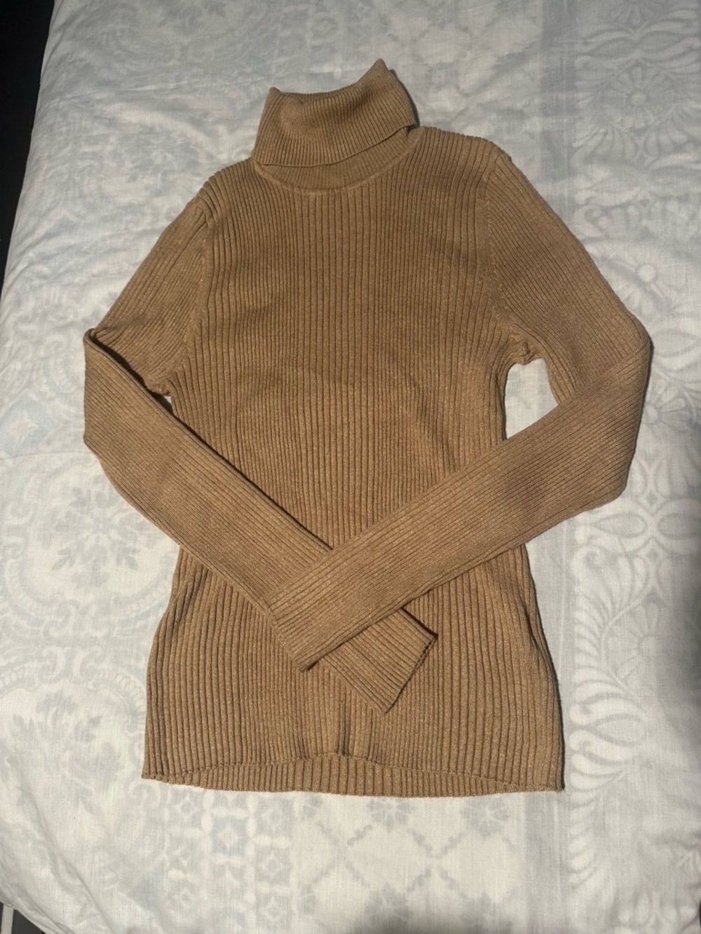 Hooked Up by IOT Ribbed Turtleneck Sweater in Camel Brown